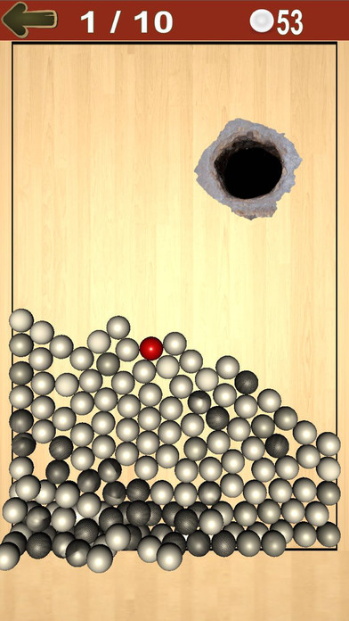 Labyrinth - Roll Balls into a hole screenshot 3