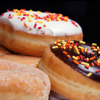 Donuts Wallpapers HD - Collections of Glazed and Sprinkeld Sweet Doughnut Chocolates HD Pictures LOGO-APP點子