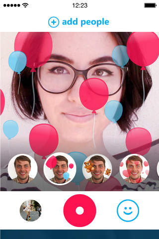 Skype Qik: Group Video Messaging screenshot 2