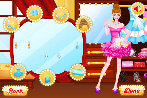 Shoulder Dresses Up Game - náhled
