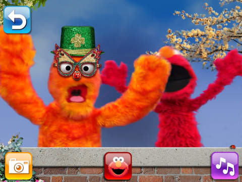 Elmo's Monster Maker HD screenshot 3