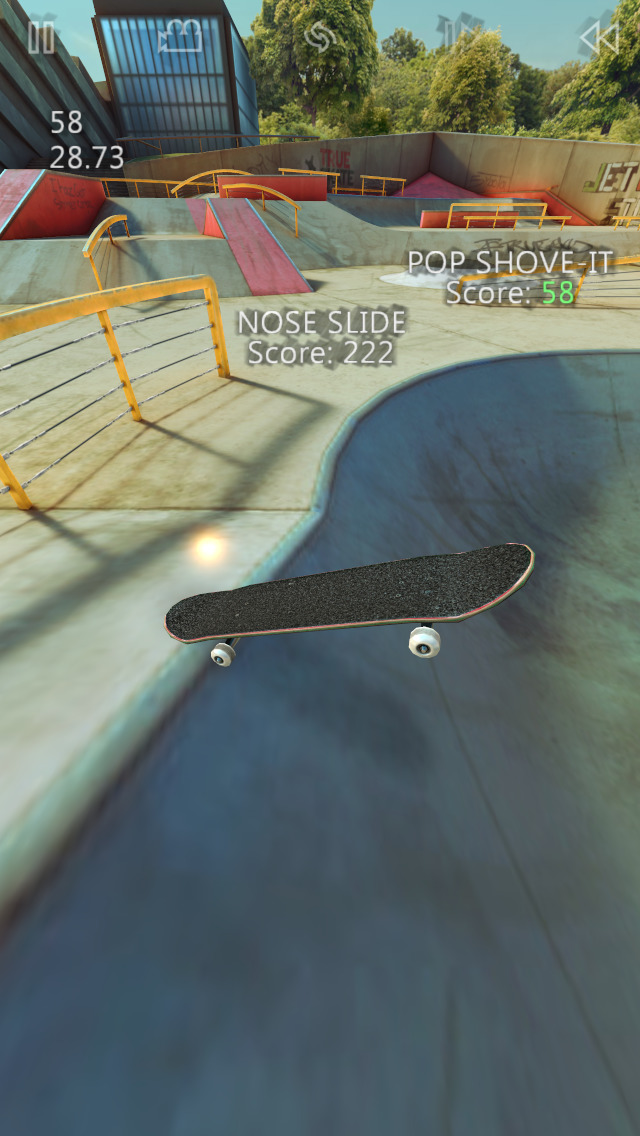 True Skate screenshot 3